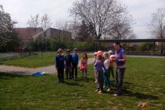 2016-05-03 TV skáčeme a a cvičíme venku