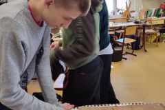 2024-12-05 PV- barvení lžiček